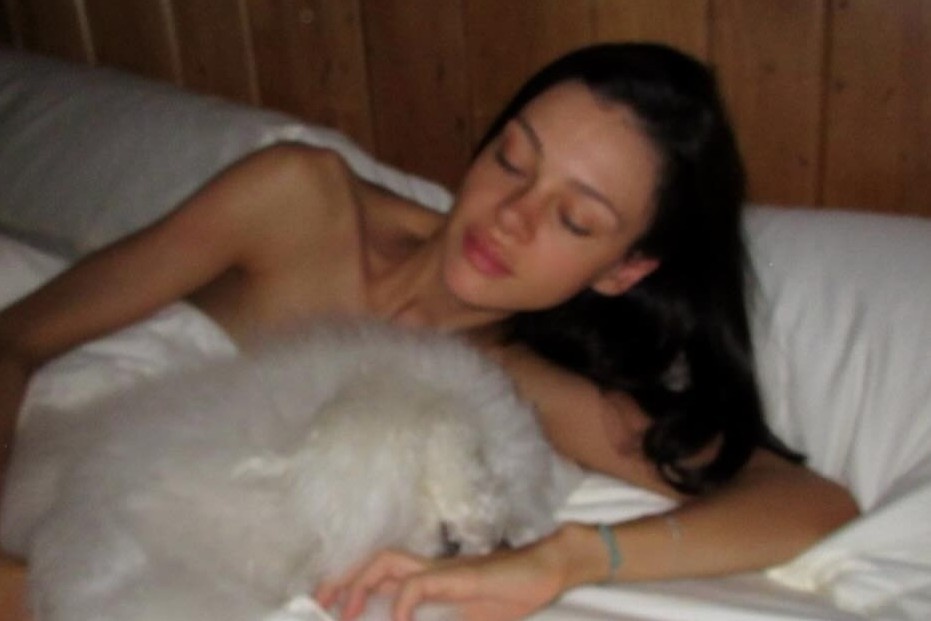 Brooklyn gay xon xao khi dang anh vo ban khoa than hinh anh