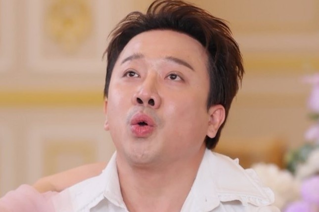 Tran Thanh nan ni khan gia di xem phim hinh anh