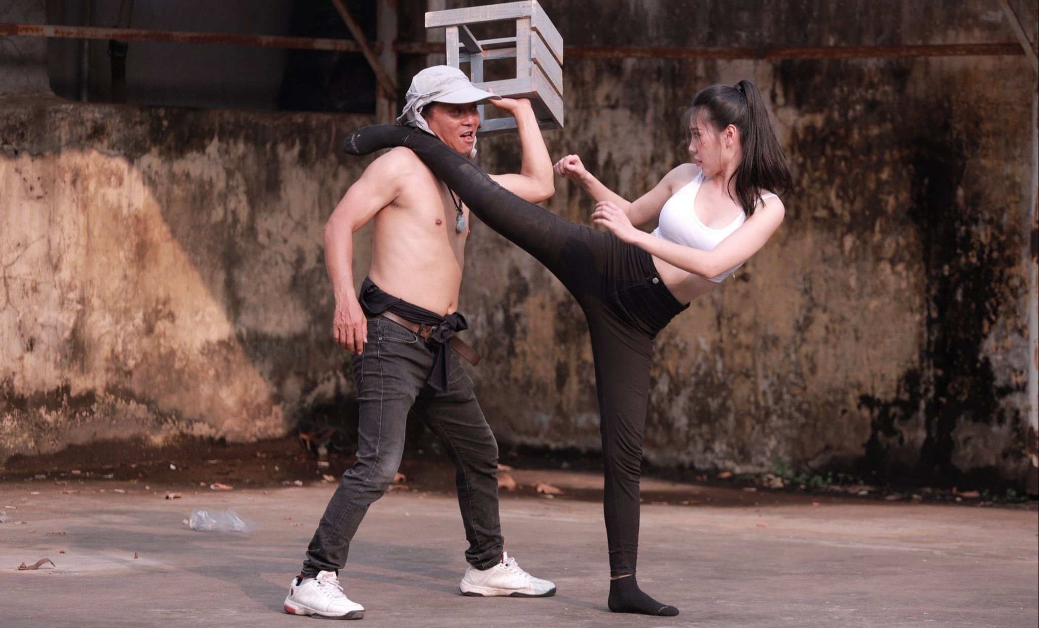 Phim Viet 18+ roi rap hinh anh