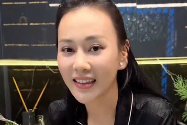 Phuong Oanh lo dien hinh anh