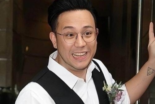 Tinh canh nam dien vien tung 'bat ca 5 tay' hinh anh