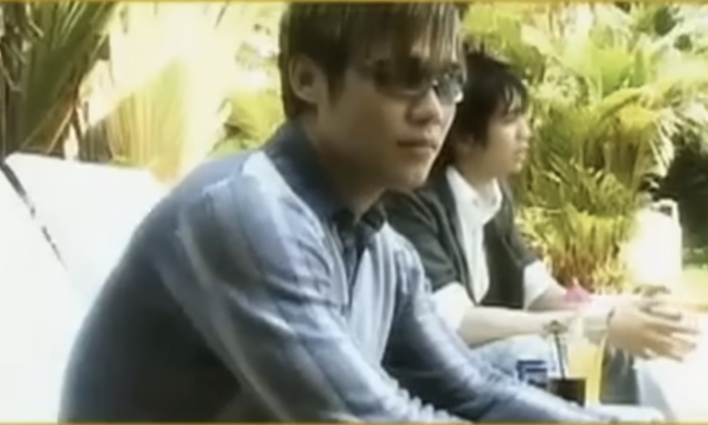 Ca khuc ngo ngan gan 20 nam truoc bat ngo gay sot tro lai hinh anh