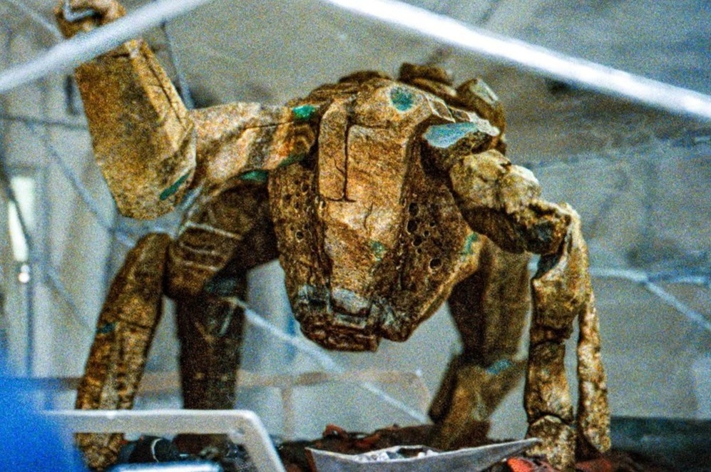 Giai ma sinh vat giong nhen nhung toan than la da o ngoai hanh tinh hinh anh