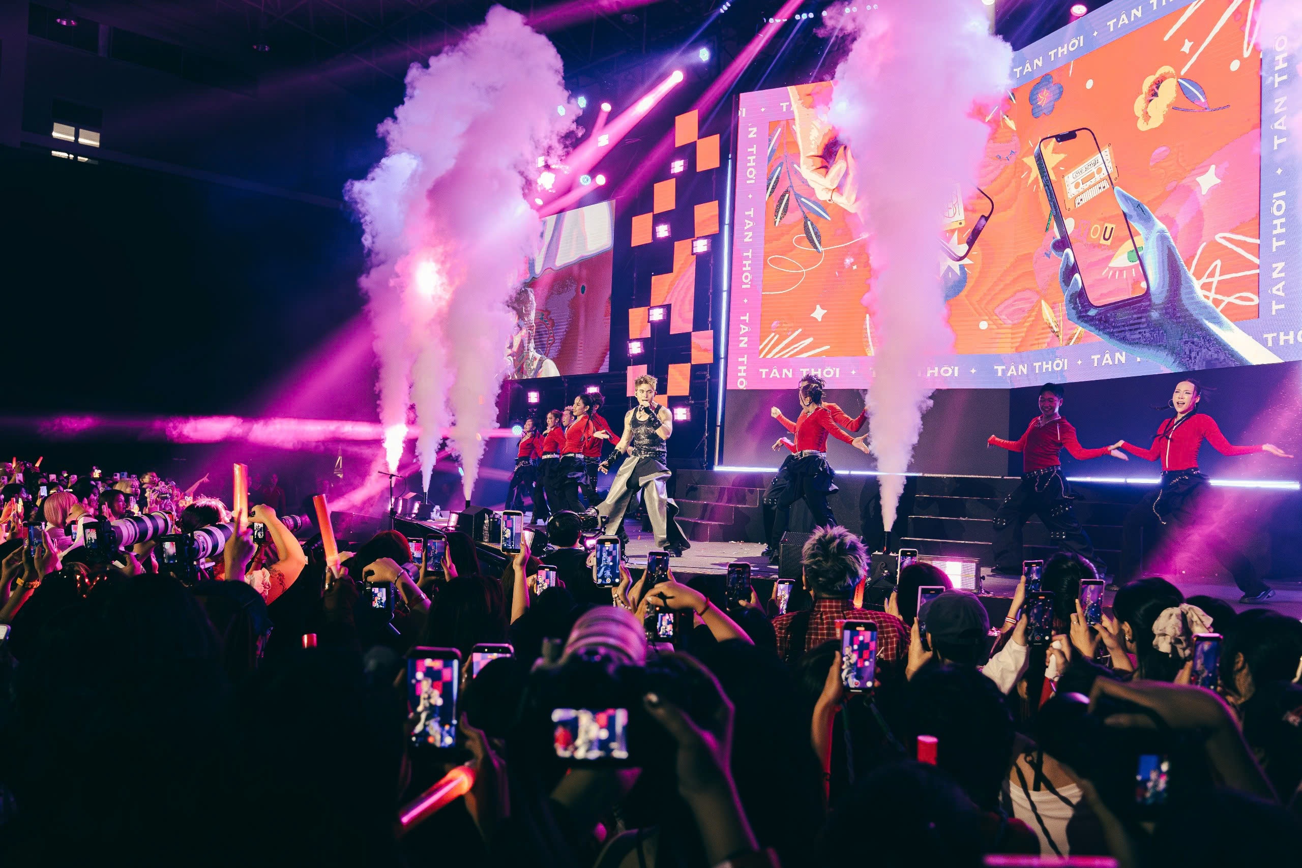 Jun Phạm ảnh 14 Jun Pham anh 14