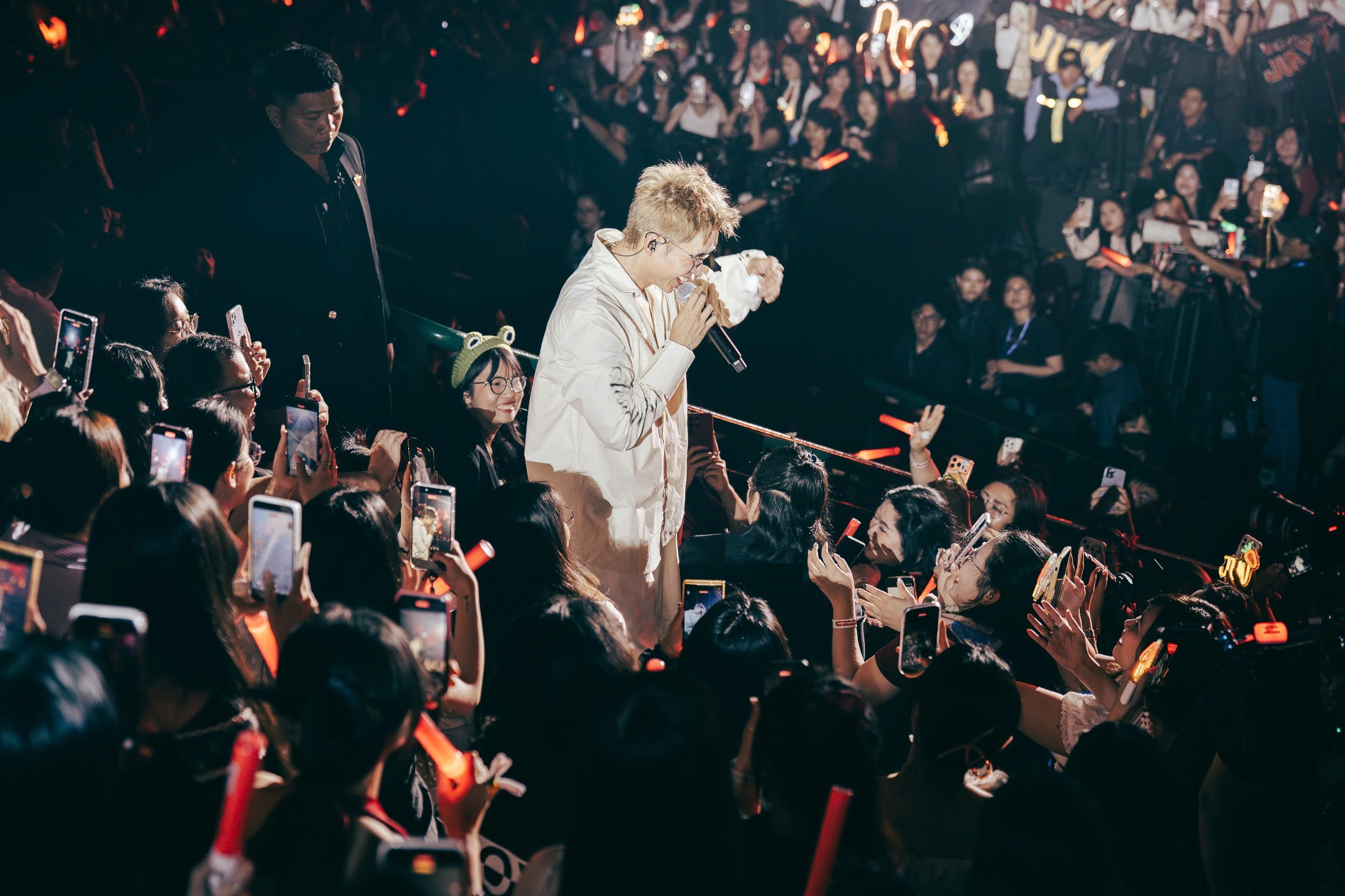 Jun Phạm ảnh 13 Jun Pham anh 13