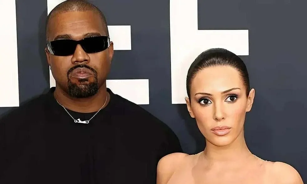 Nam ca si 'bi ghet nhat the gioi' hinh anh