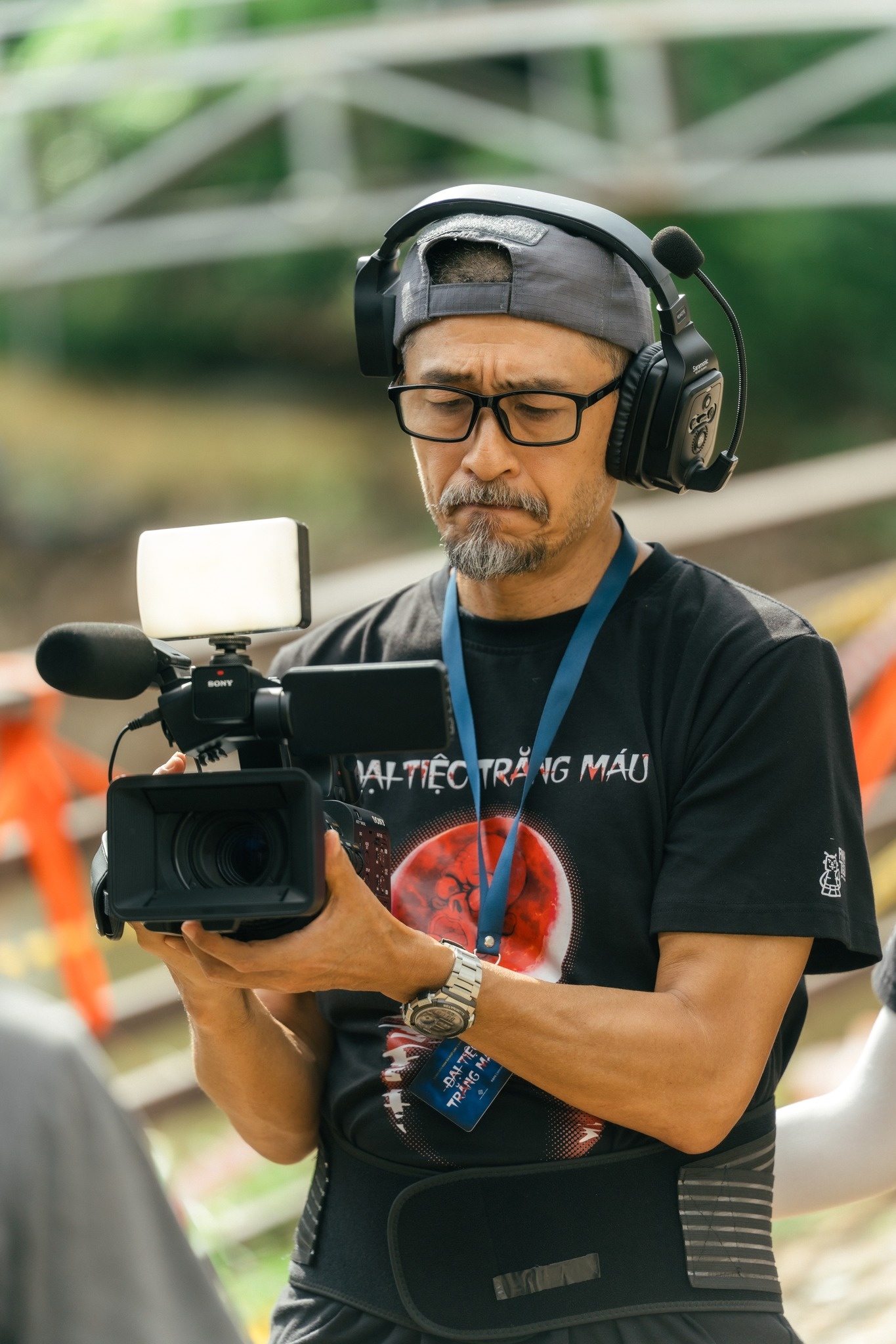 Dai tiec trang mau anh 3