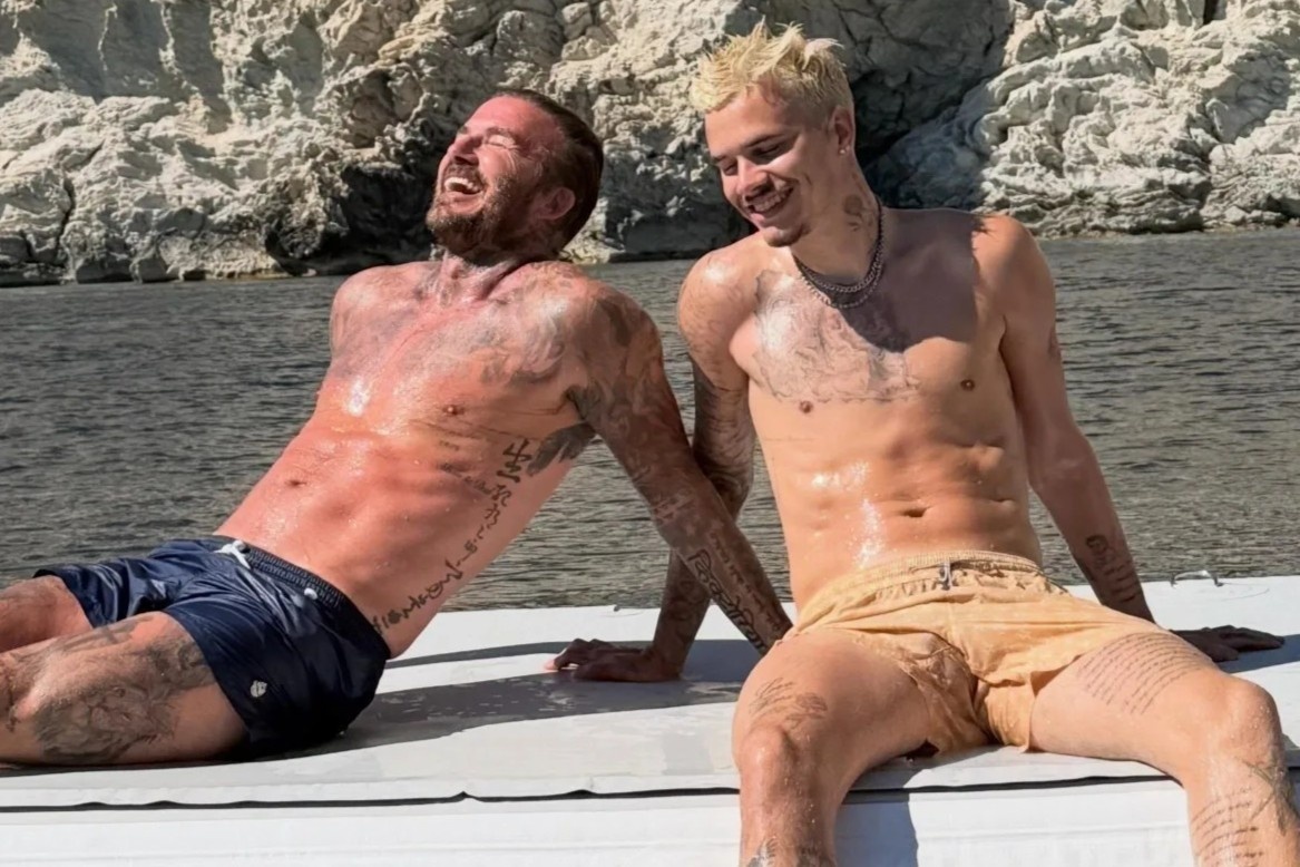 Beckham va con trai gay chu y hinh anh