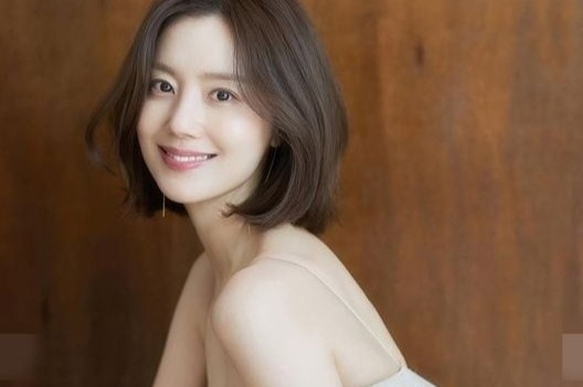 Dam cuoi Moon Chae Won hinh anh