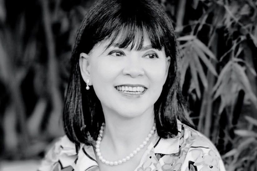 Vo NSND Ta Minh Tam qua doi hinh anh