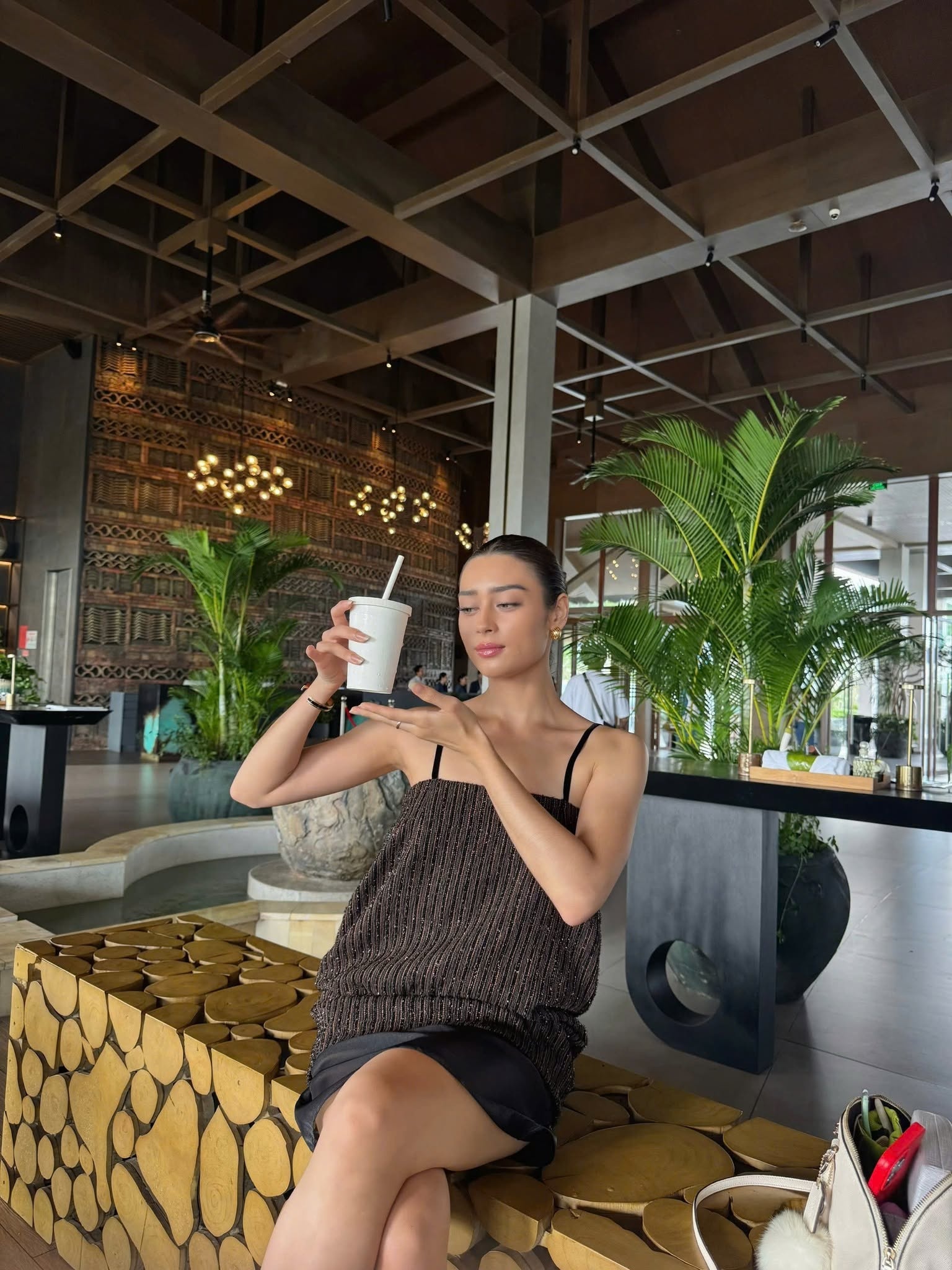 Emoura Phạm ảnh 10 Emoura Phạm ảnh 10