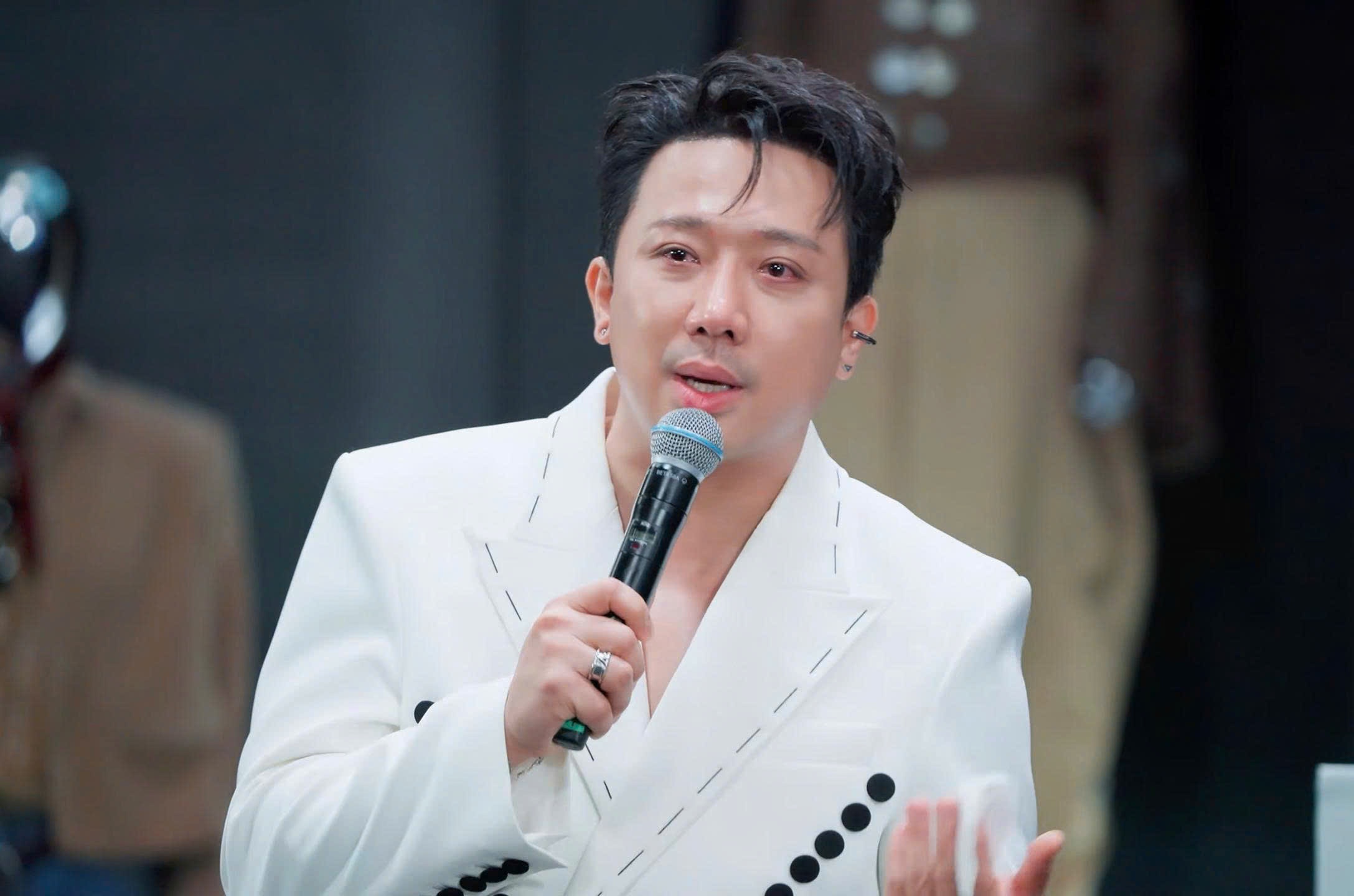 Ali Ho&agrave;ng Dương ảnh 2
