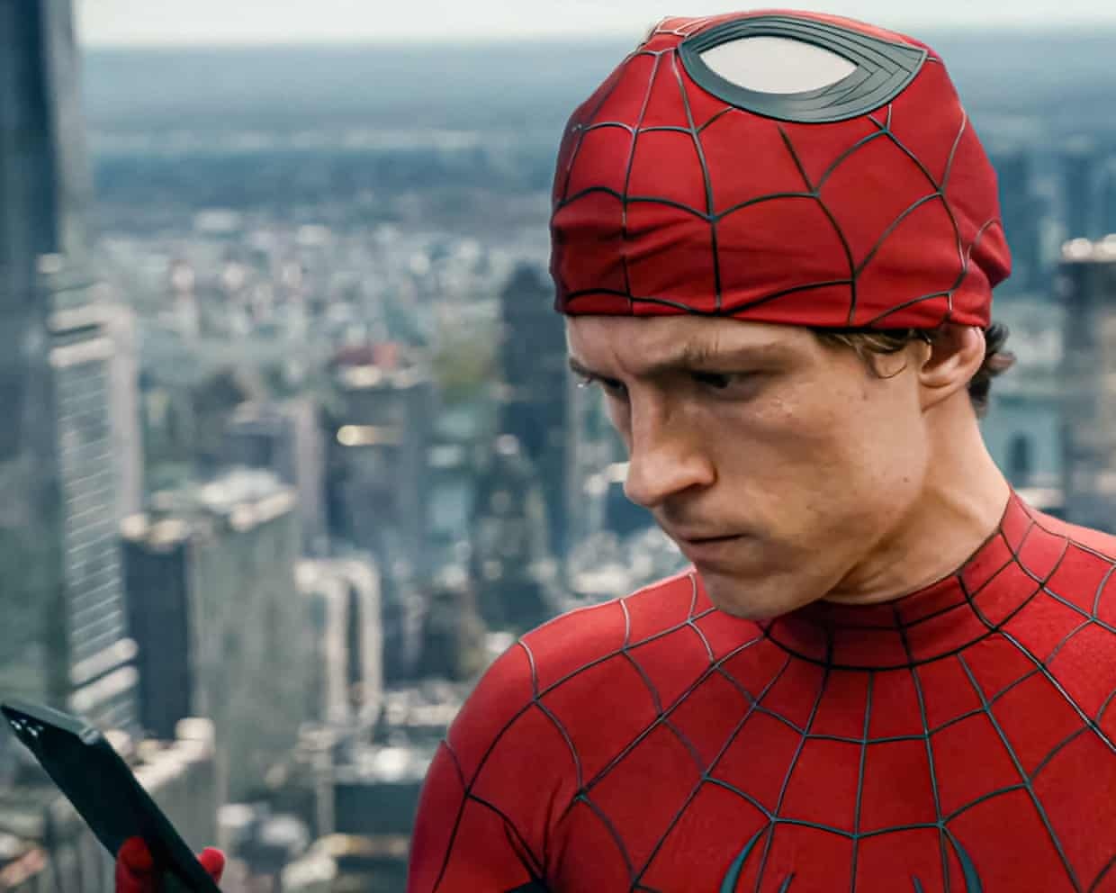 Tom Holland ảnh 1