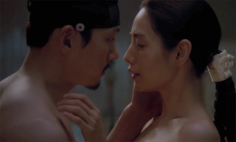 Ji Chang Wook nói về vai diễn táo bạo trong phim 19+