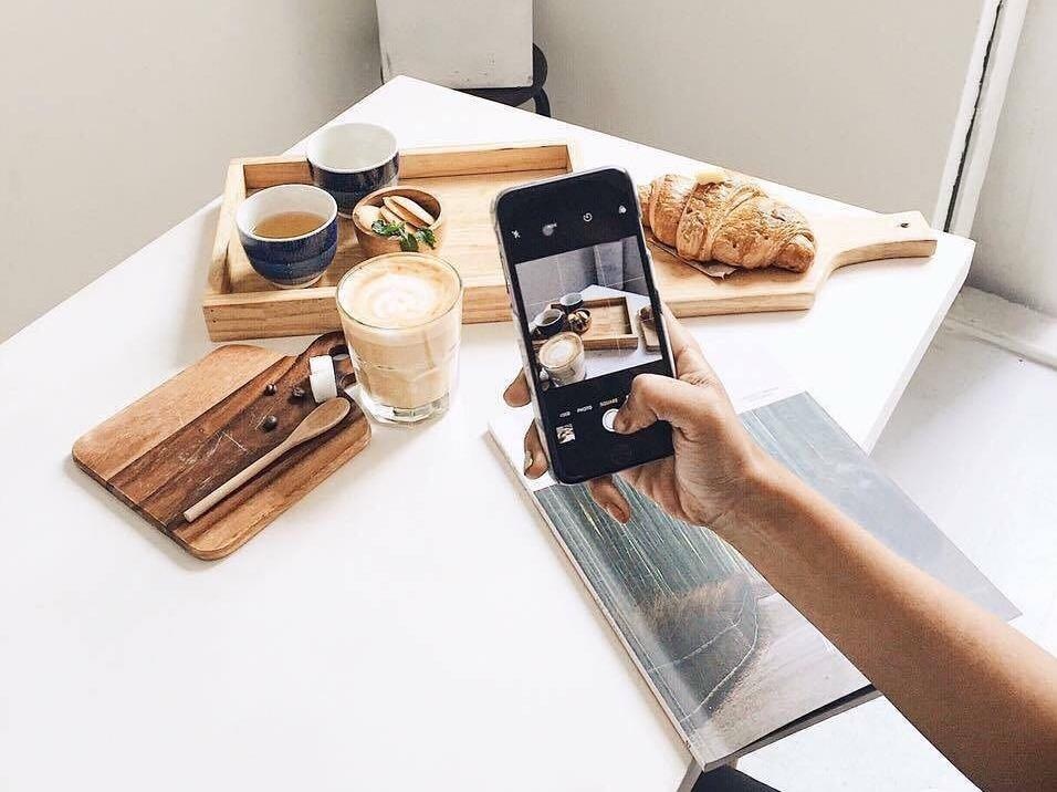 3 quan ca phe cho hoi thich 'song ao' o pho di bo Nguyen Hue hinh anh