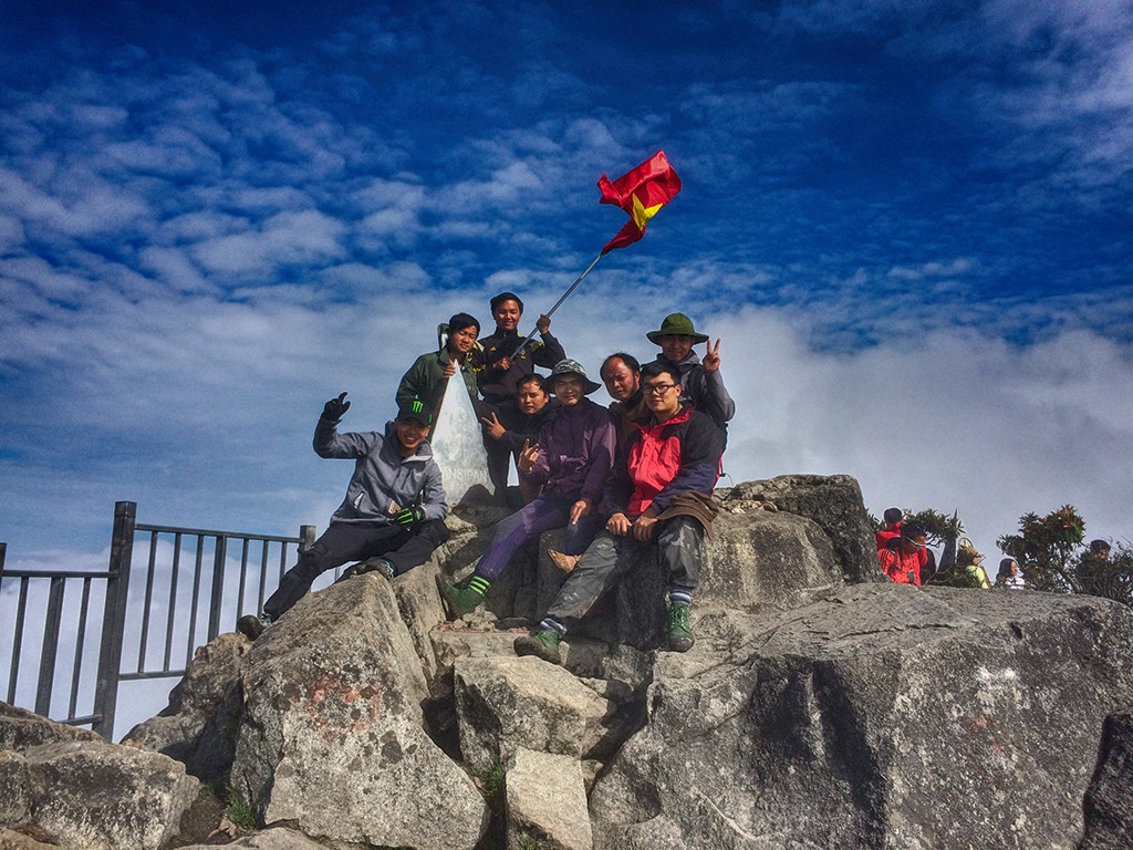 Tung leo nui Ba Den, co the chinh phuc Fansipan? hinh anh