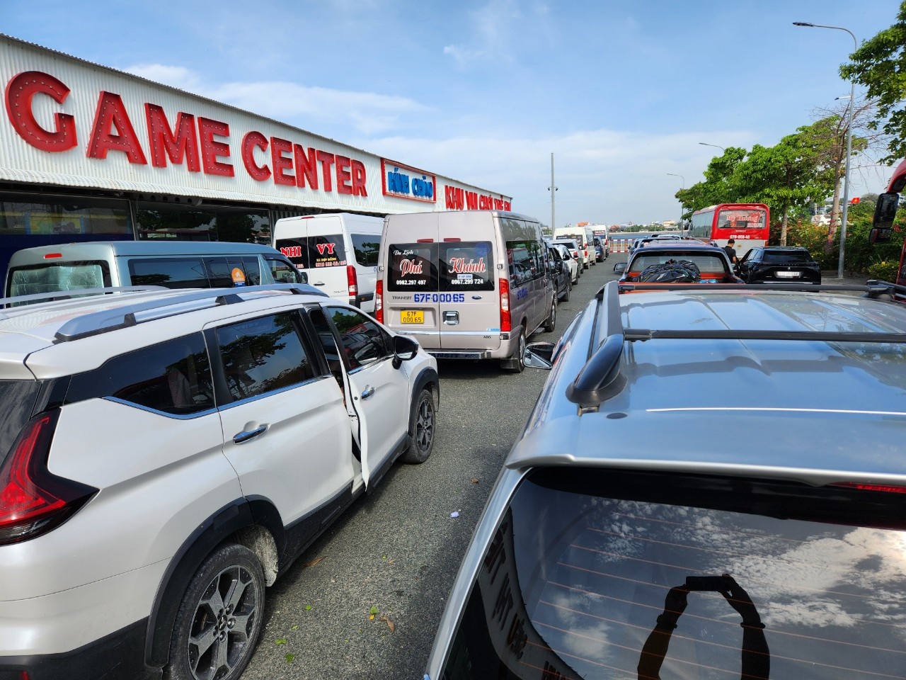 Chay ve tau Phu Quoc anh 2