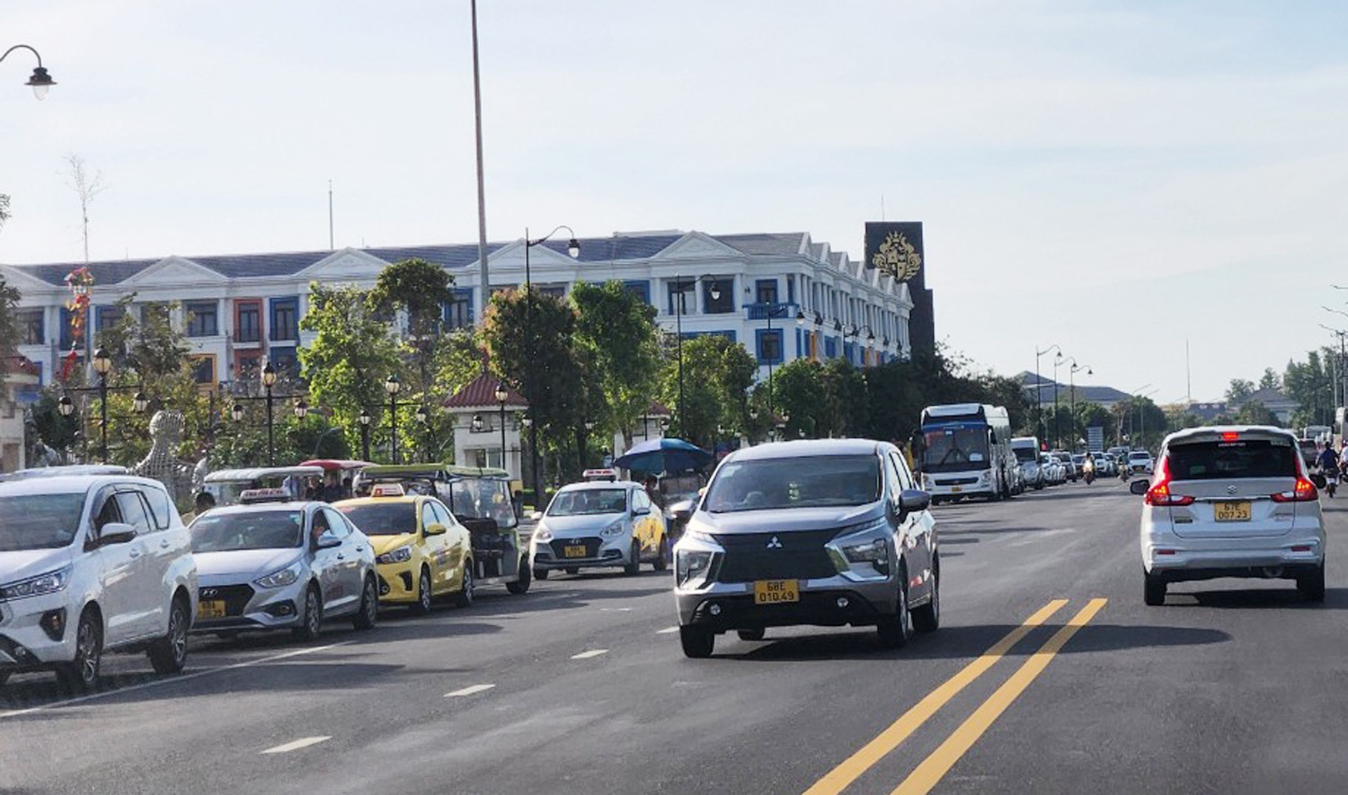 Du khach den Phu Quoc giam so voi Tet 2022 hinh anh