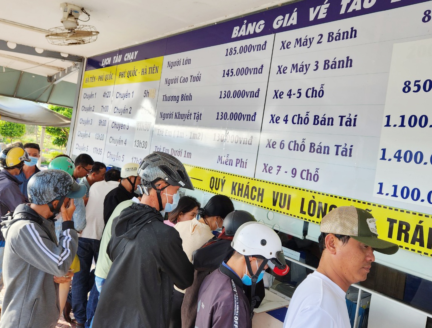 Chay ve tau Phu Quoc anh 1