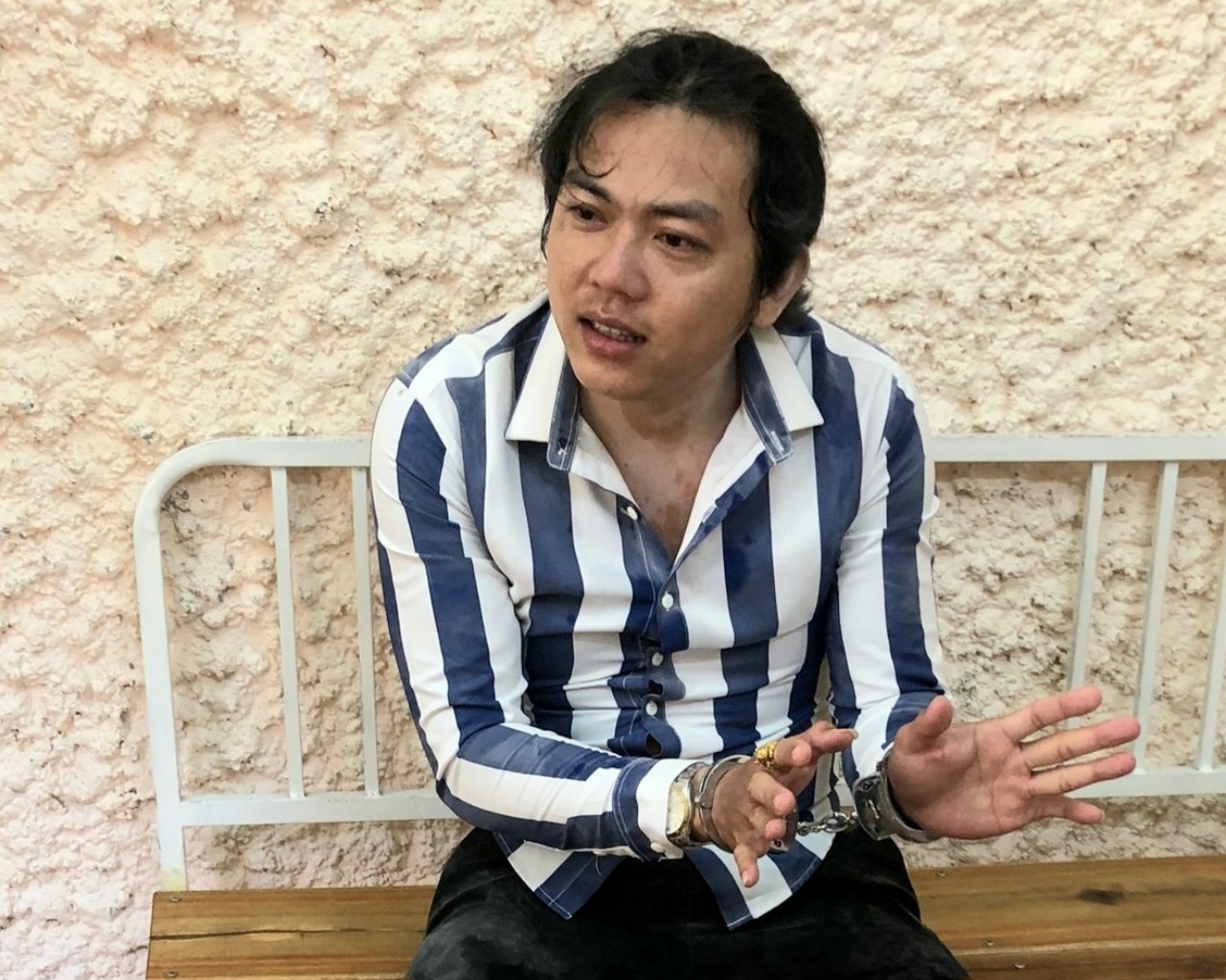 Cướp tiệm vàng ảnh 1 Cuop tiem vang anh 1