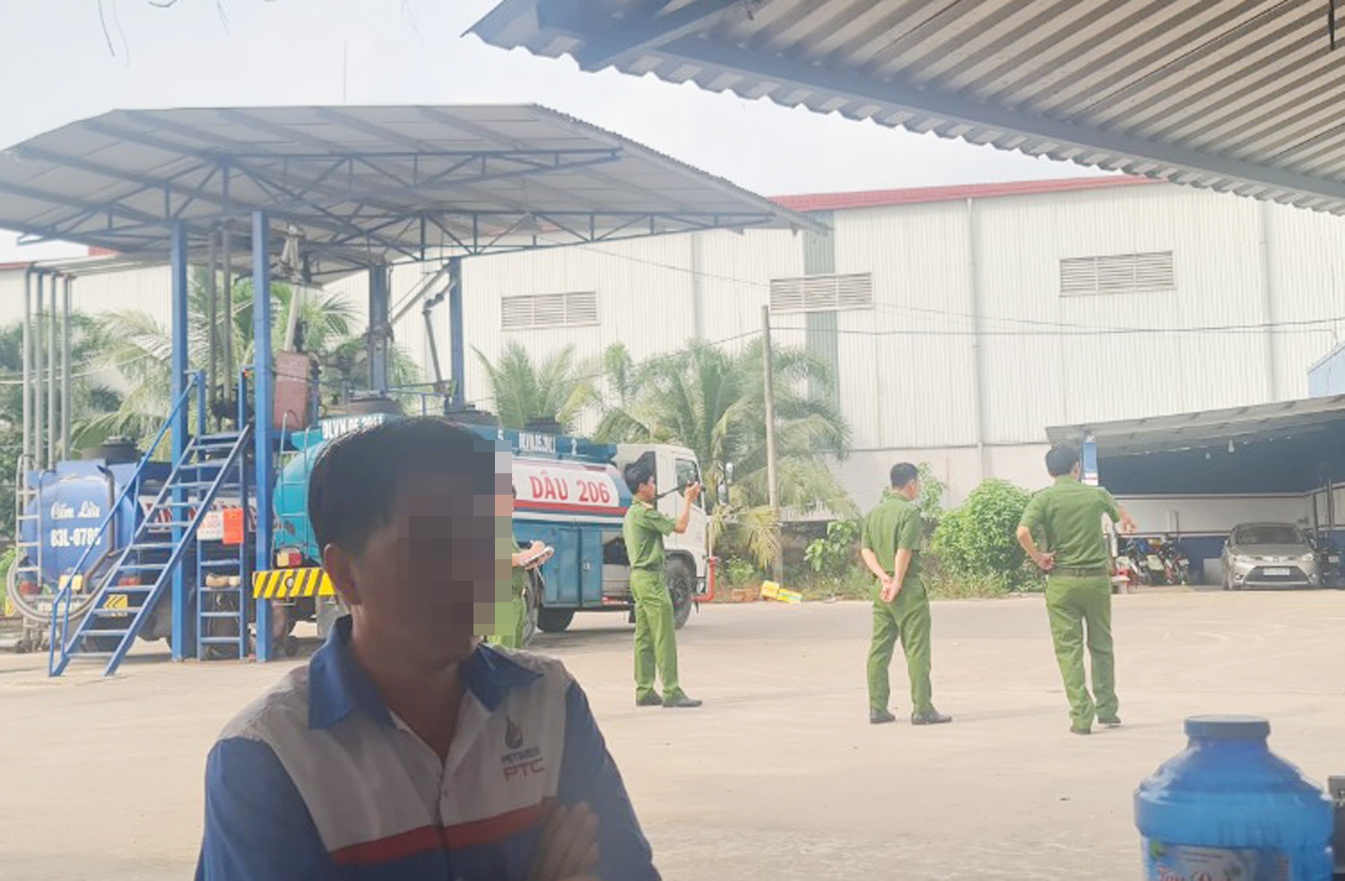 chiem doat hon 13 ty anh 1