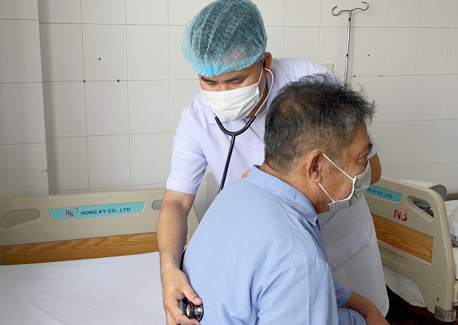 Xương cá trong phổi ảnh 1 Xuong ca trong phoi anh 1