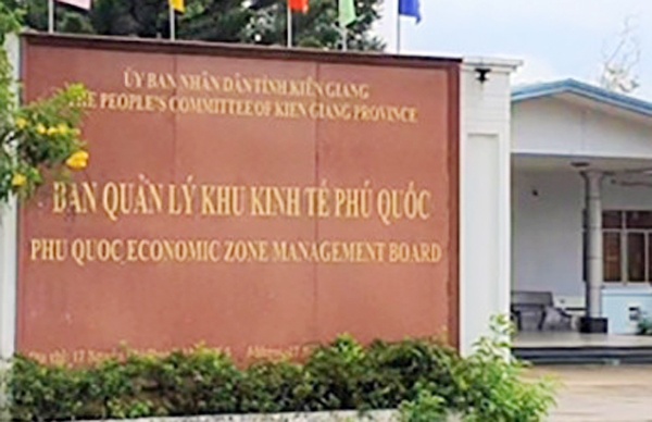 Ky luat Truong ban Quan ly khu kinh te Phu Quoc hinh anh