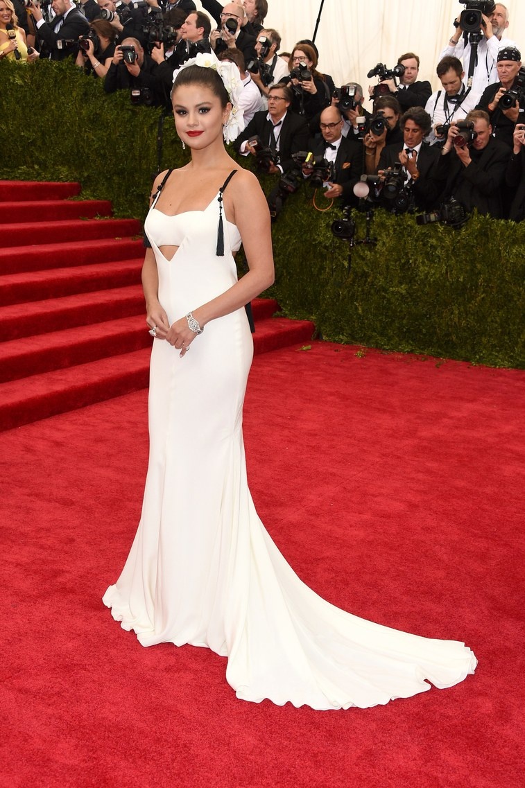 Những bộ cánh đẹp nhất của Selena Gomez ảnh 7 Nhung bo canh dep nhat cua Selena Gomez anh 7