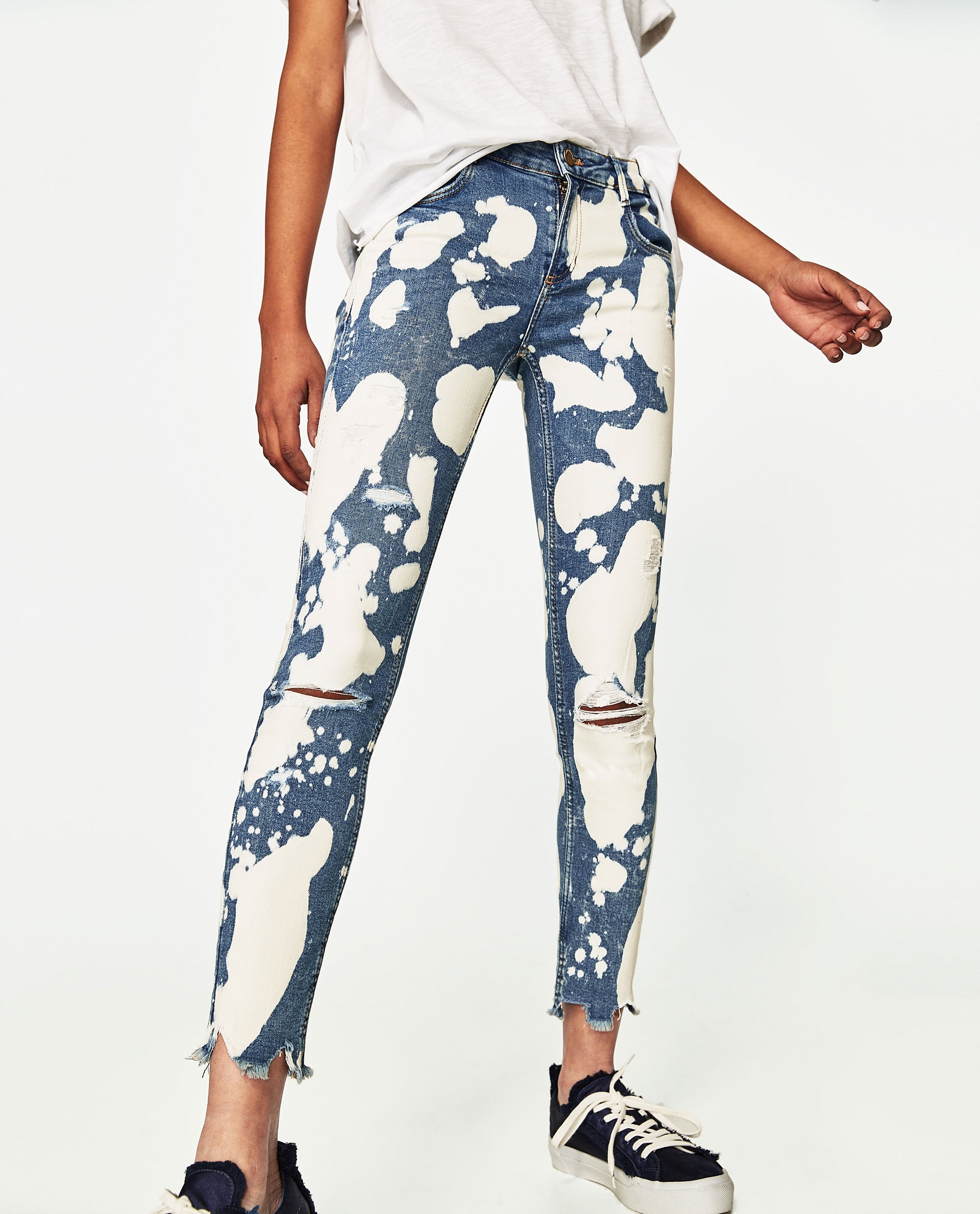 Thí sinh The Face diện trang phục không phù hợp ảnh 6 Thi sinh The Face dien trang phuc khong phu hop anh 6