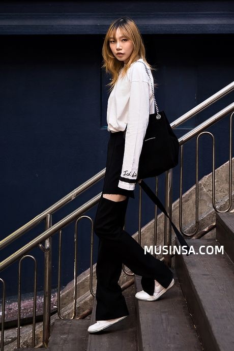 Street style cua dan tin do thoi trang Han Quoc anh 7