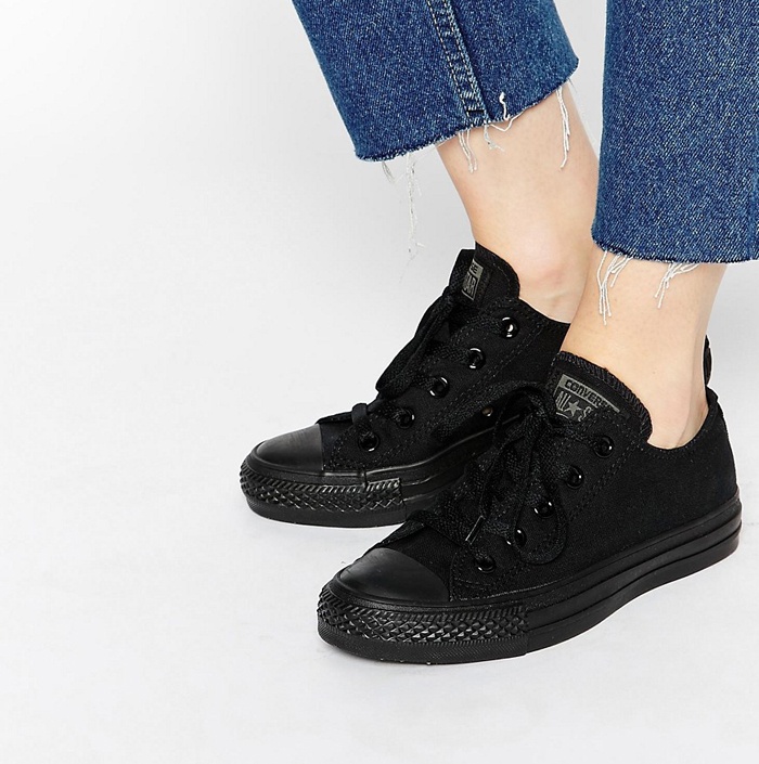 Những mẫu giày sneaker các tín đồ thời trang nên cập nhật ngay ảnh 2 Nhung mau giay sneaker cac tin do thoi trang nen cap nhat ngay anh 2