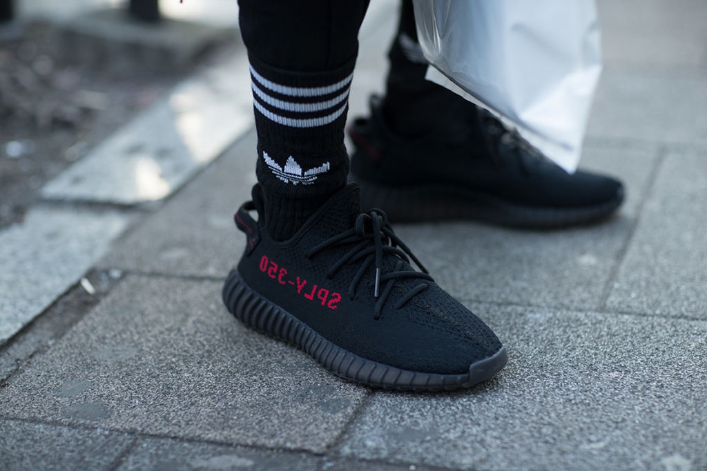 Ngắm loạt sneaker nổi bật tại tuần lễ Tokyo Fashion Week ảnh 7 Ngam loat sneaker noi bat tai tuan le Tokyo Fashion Week anh 7