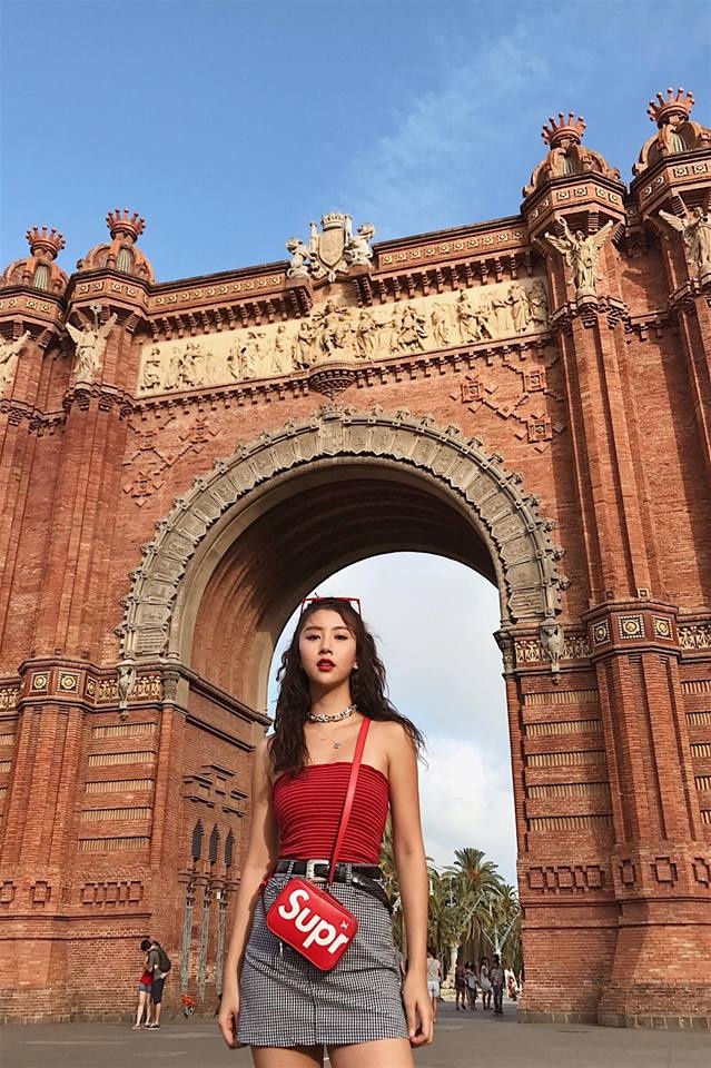 Quynh Anh Shyn khoe BST Supreme hang ty dong anh 4