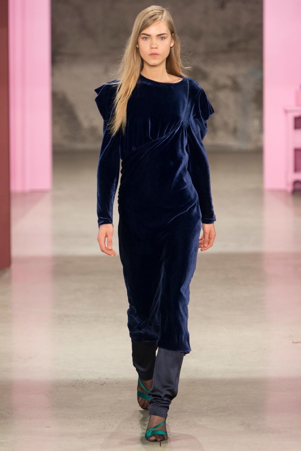 Nhung mau sac len ngoi trong mua thu dong nam nay. anh 7