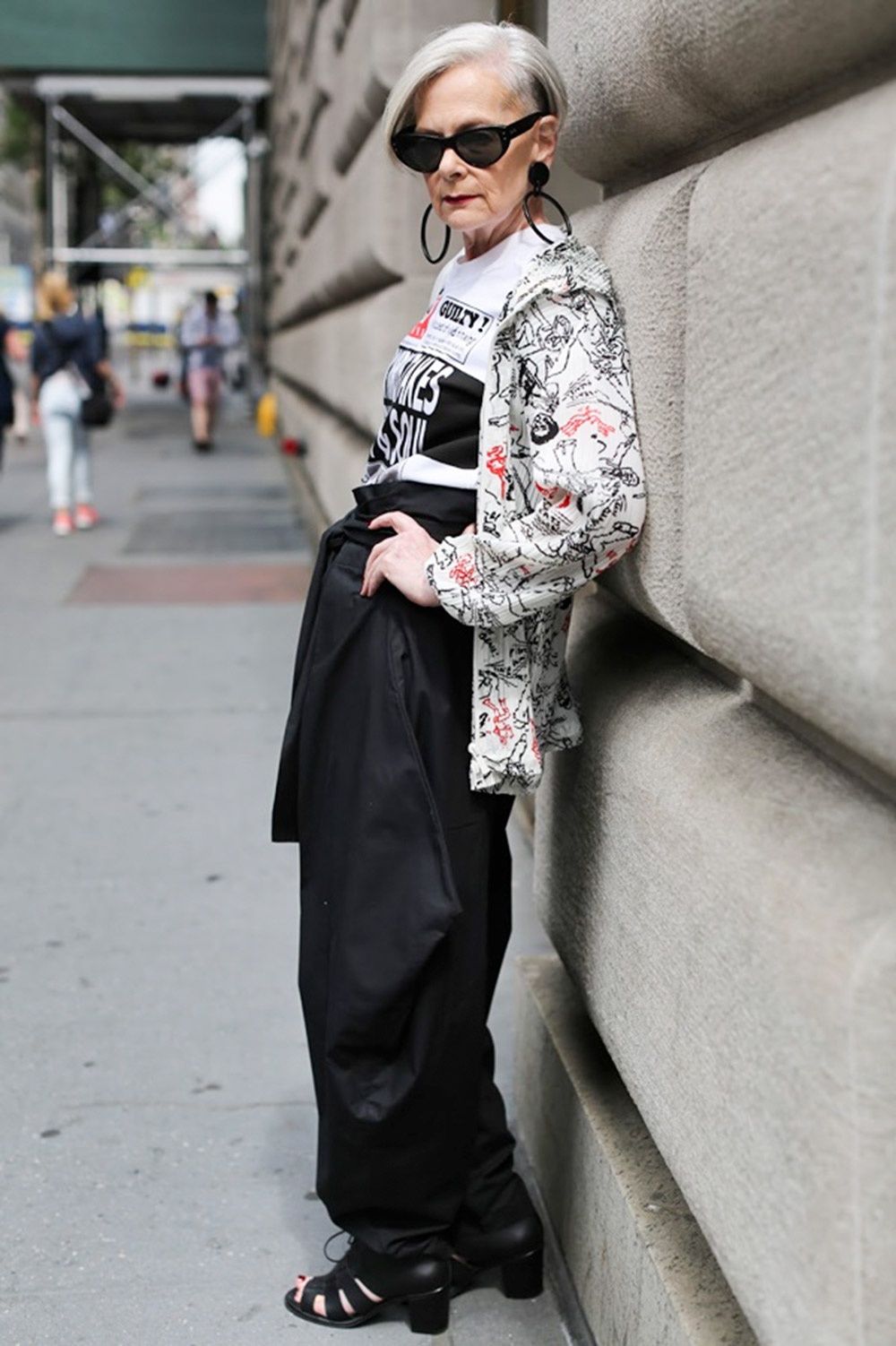 Tin do thoi trang khong tuoi sanh dieu nhat the gioi anh 4