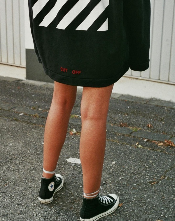 cách diện sneaker  ảnh 3 cach dien sneaker anh 3