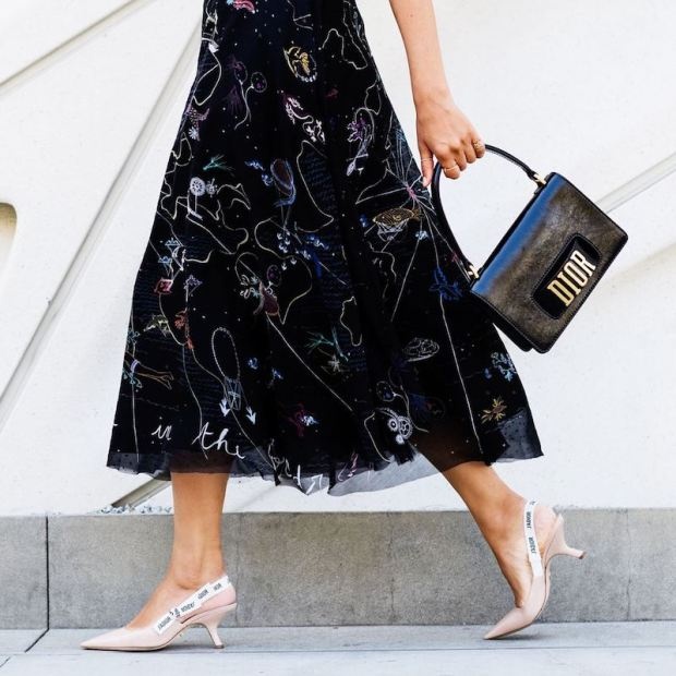 Thu Thao,  Ngoc Trinh dien giay Dior anh 5