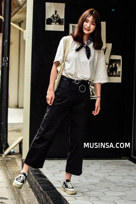 Dàn tín đồ thời trang Hàn Quốc chào thu bằng loạt trang phục sành điệu ảnh 7 Dan tin do thoi trang Han Quoc chao thu bang loat trang phuc sanh dieu anh 7