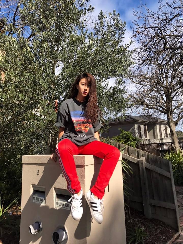 Dan tin do thoi trang tiep tuc khoe street style chat lu anh 5