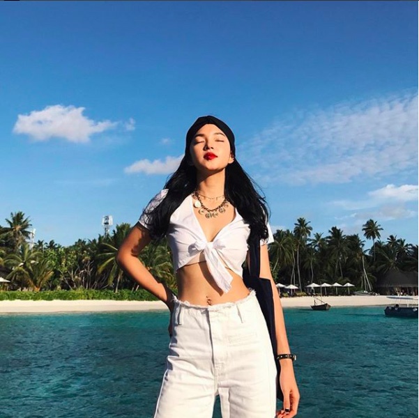 Dan tin do thoi trang tiep tuc khoe street style chat lu anh 2