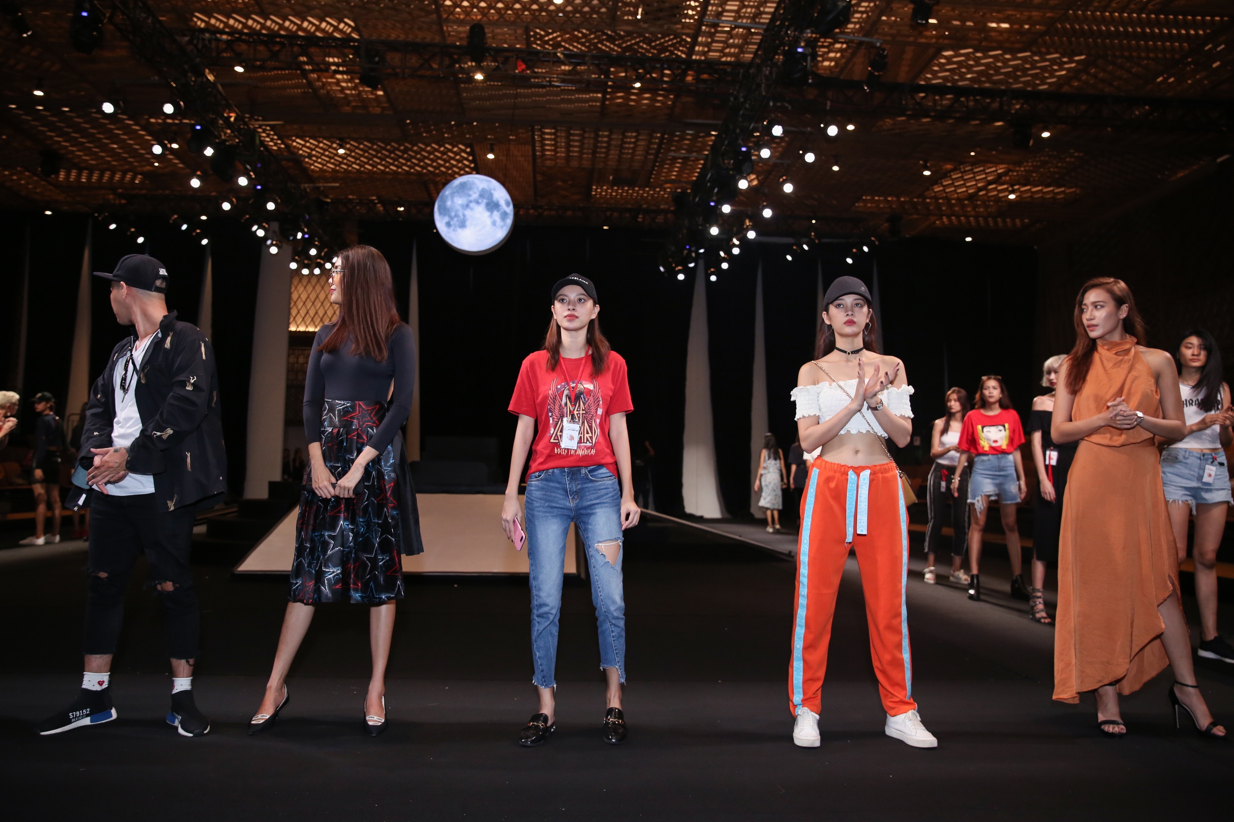 Tu Hao tich cuc chay show ngay sau khi dang quang the Face anh 8