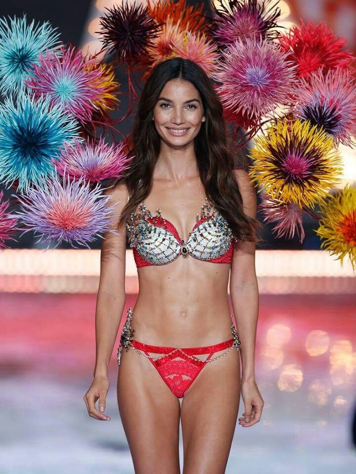 Nhung mau Fantasy Bra huyen thoai anh 15