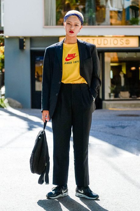 Ao khoac don vai len ngoi tuan qua tai street style Han anh 5