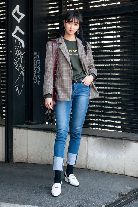 Ao khoac don vai len ngoi tuan qua tai street style Han anh 7