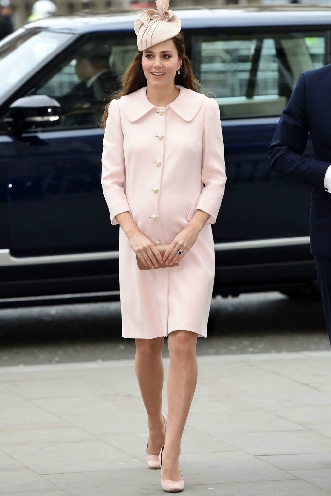 Thoi trang mang bau cua cong nuong Kate Middleton anh 7