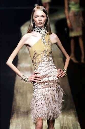 Nhung hinh anh gay soc cua nguoi mau sieu gay tren the gioi anh 5