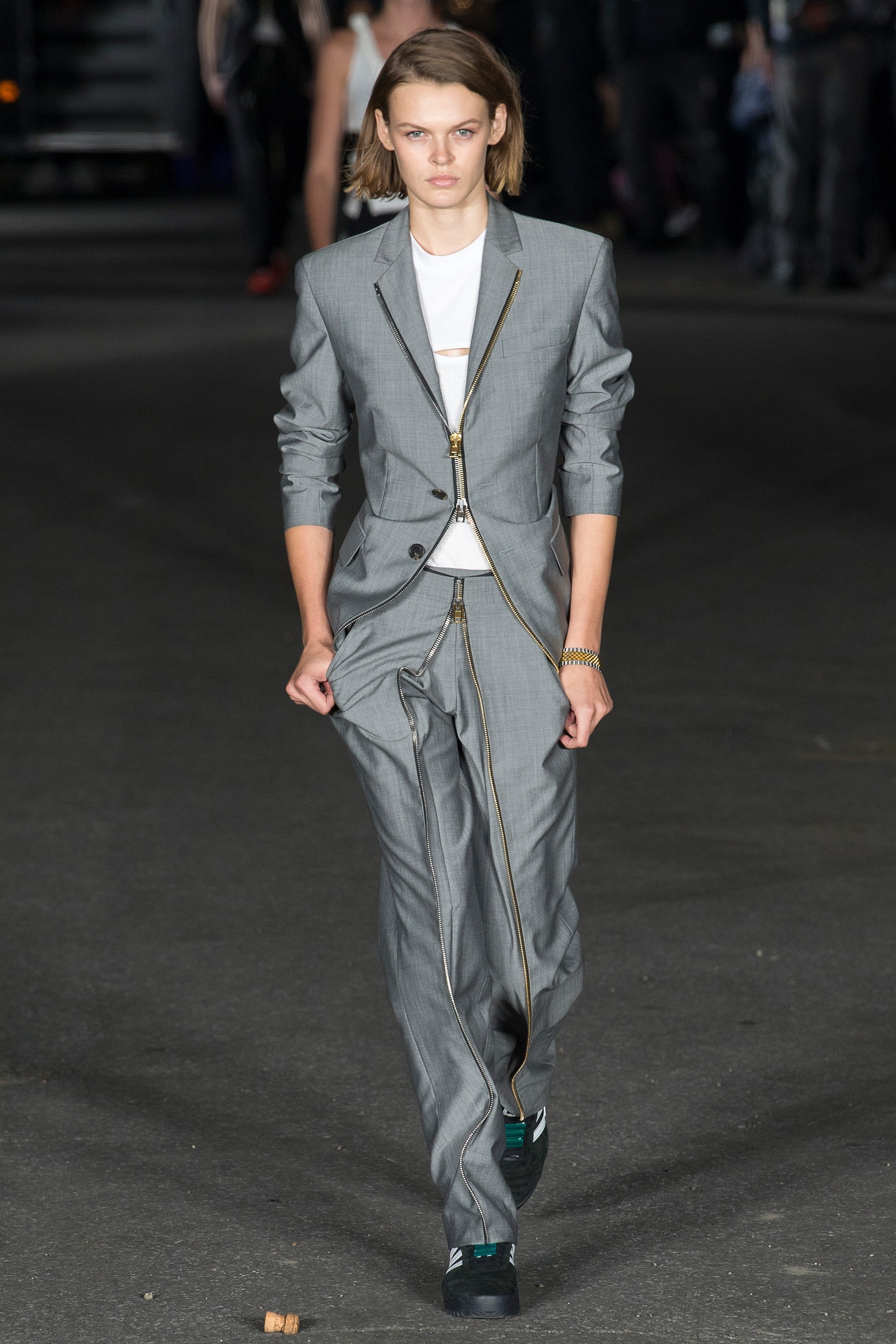 The he "It Girl" len ngoi trong BST Alexander Wang anh 9