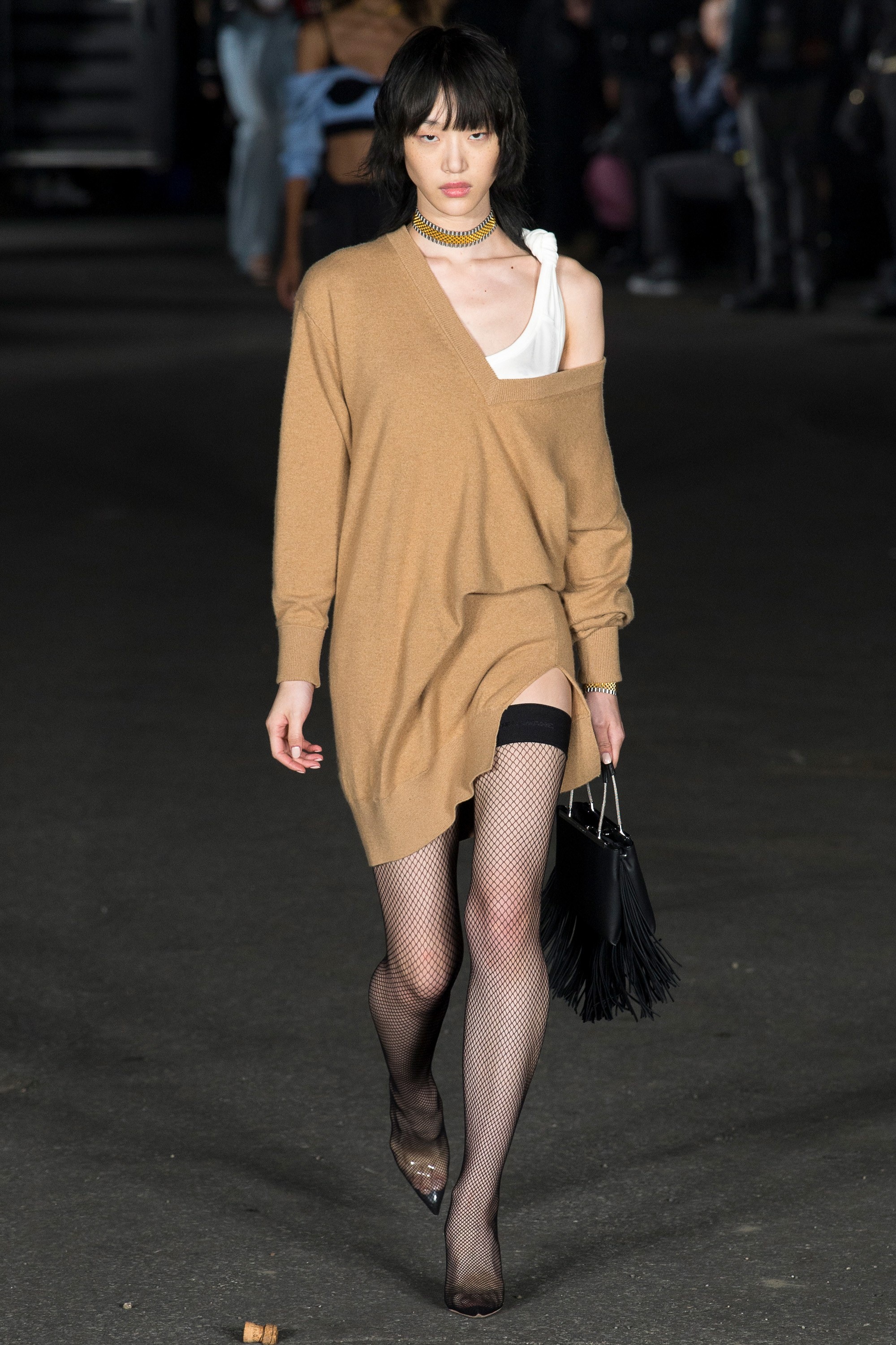The he "It Girl" len ngoi trong BST Alexander Wang anh 10