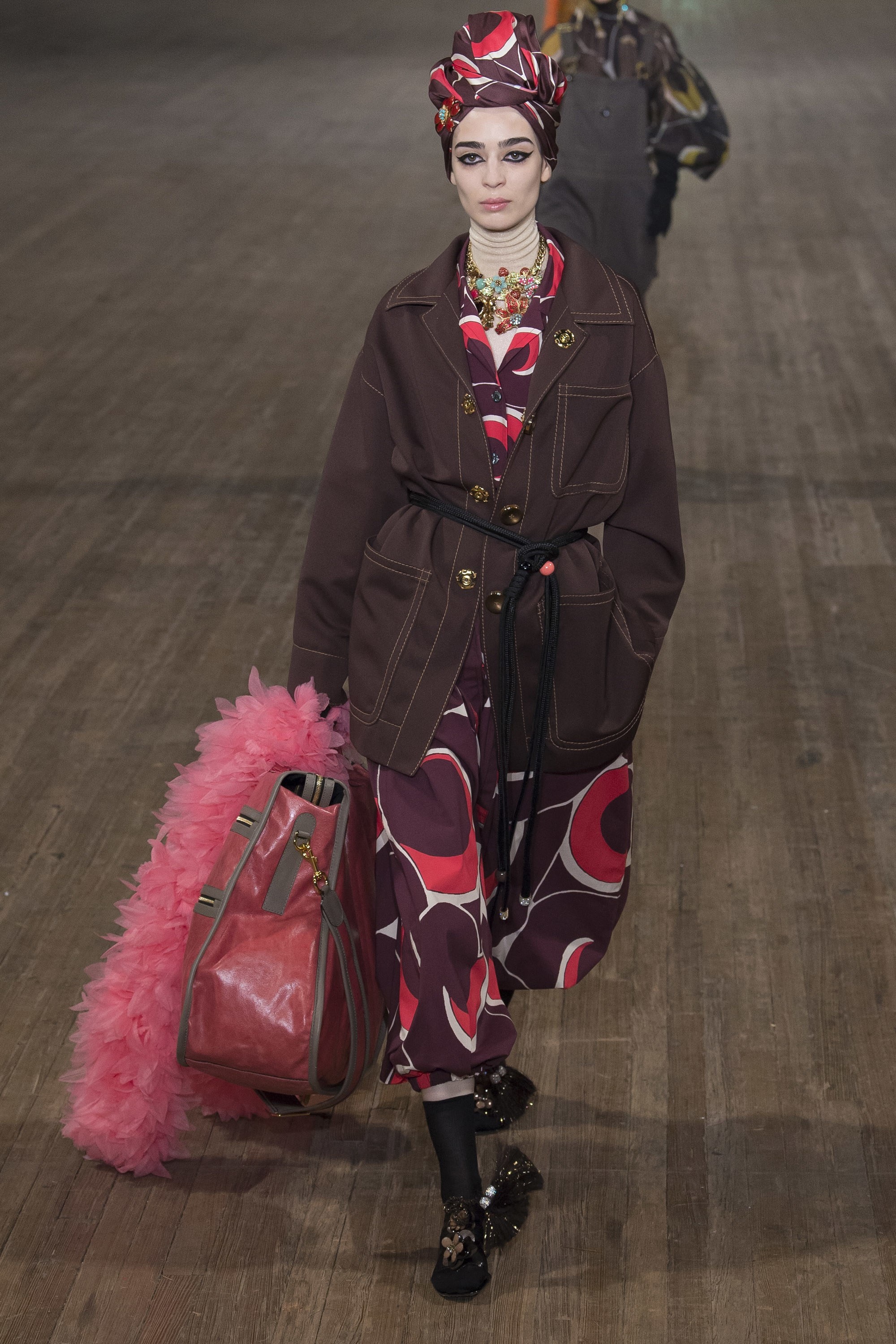 Kendall Jenner Gigi Hadid dien show Marc Jacobs anh 10