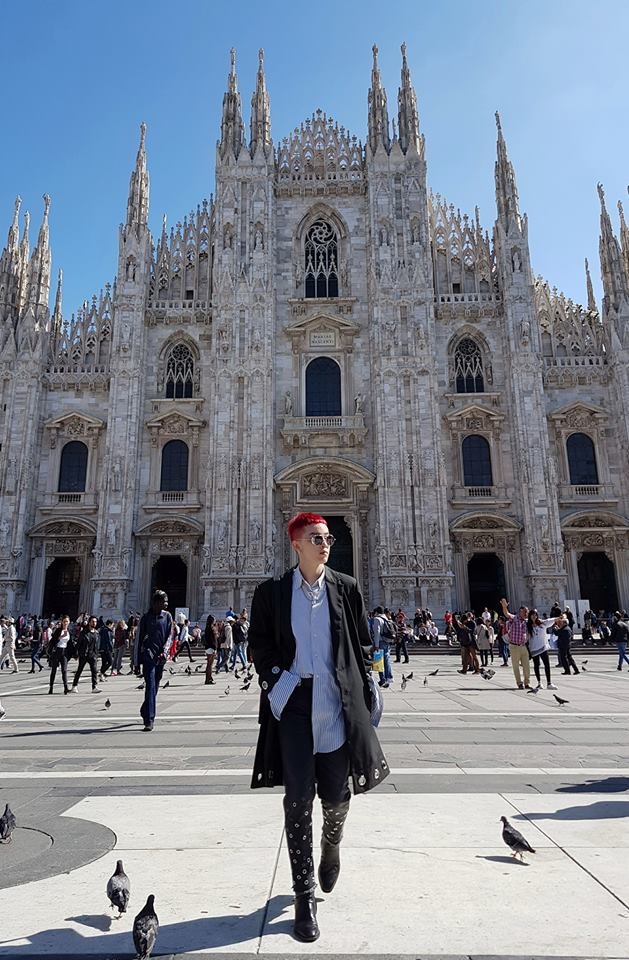 Stylist Kelbin Lei ngồi cạnh Irene Kim và Bryan Boy tại show diễn Fendi ảnh 5 Stylist Kelbin Lei ngoi canh Irene Kim va Bryan Boy tai show dien Fendi anh 5